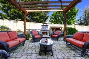 Outdoor furniture: Which materials are best?